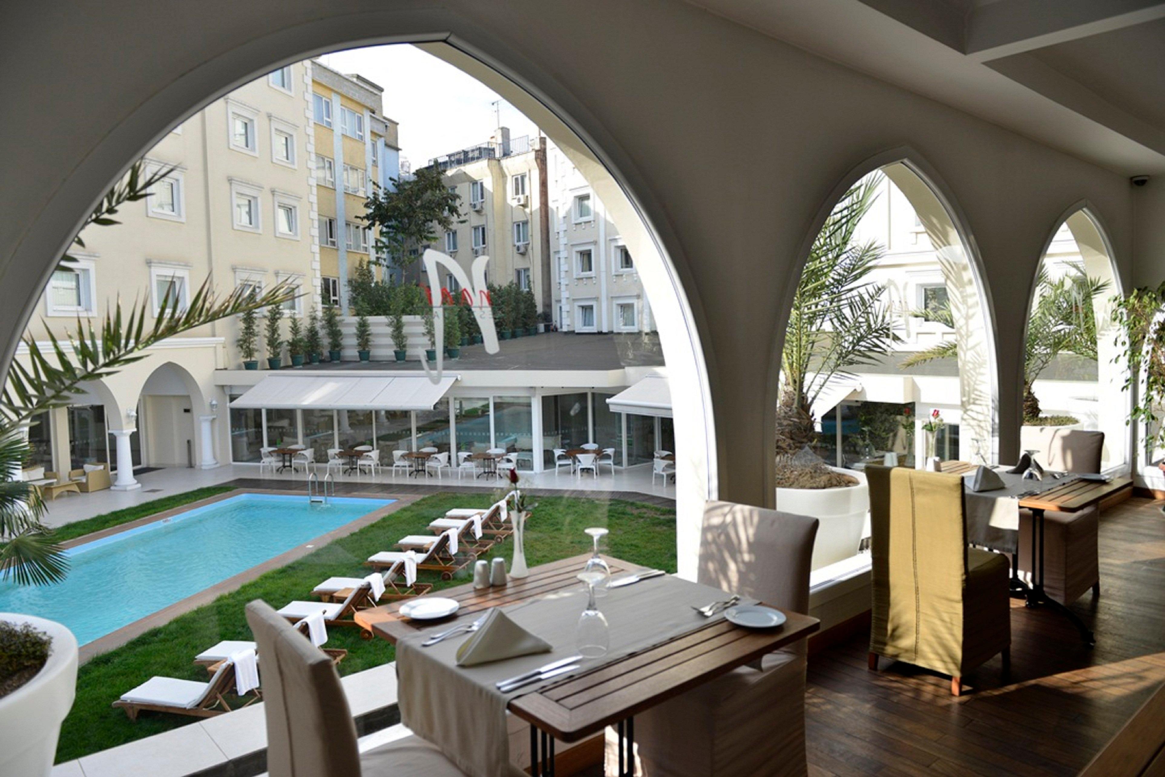 ホリデイ イン イスタンブール シティ エクステリア 写真 The hotel's restaurant