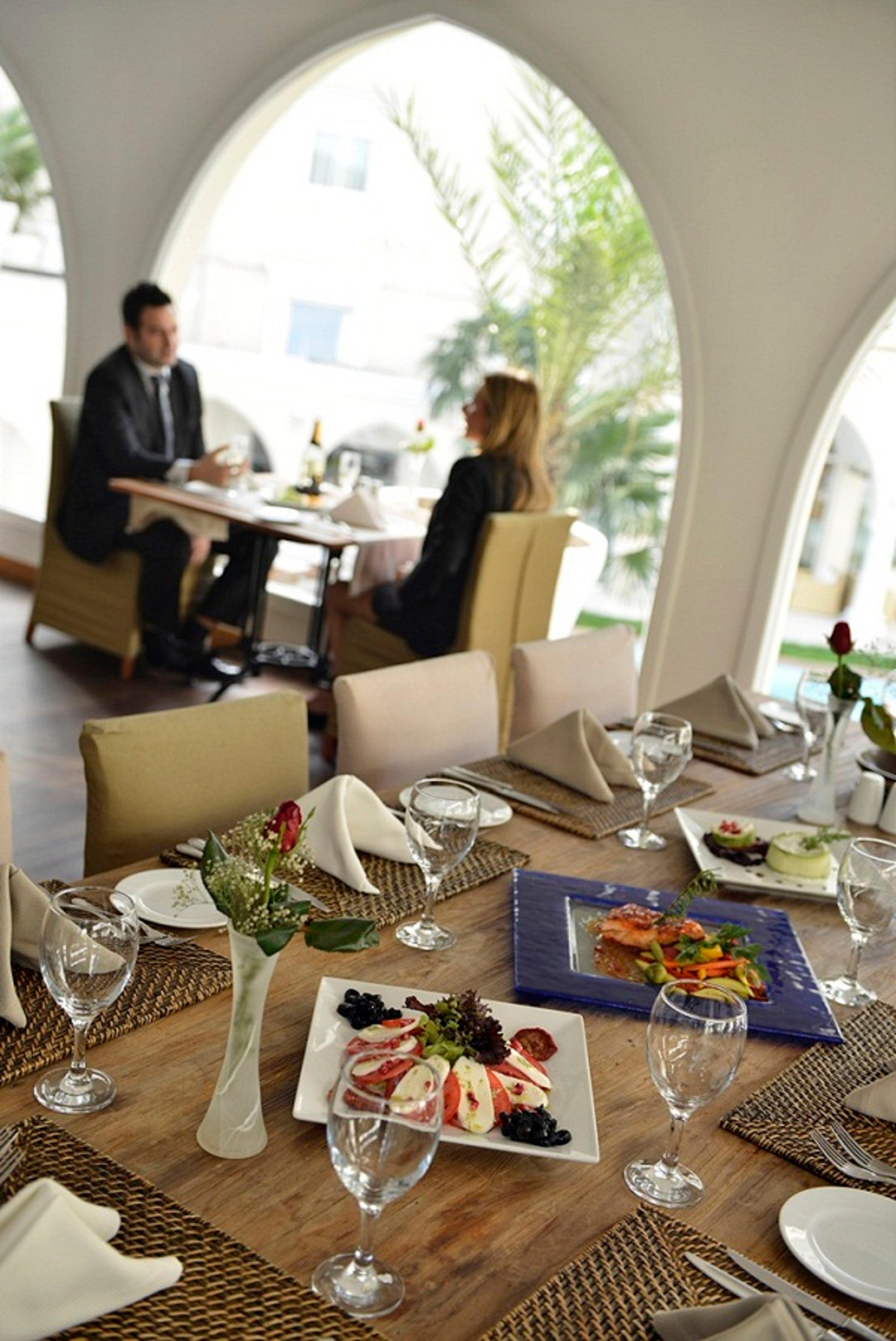ホリデイ イン イスタンブール シティ エクステリア 写真 Restaurant