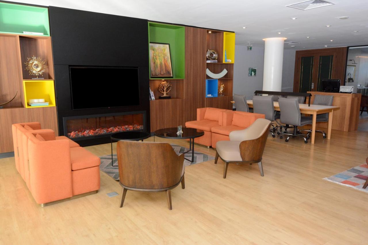 ホリデイ イン イスタンブール シティ エクステリア 写真 3D rendering of a living room